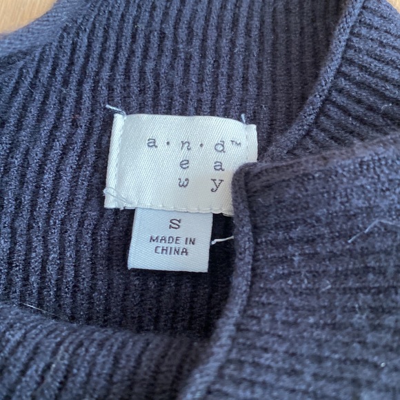 And away black crew neck sweater w wider arms womens  sz small - Picture 3 of 3